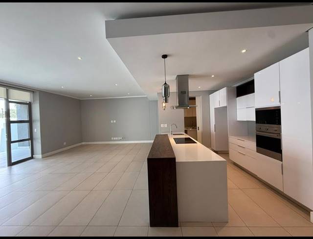 3 BEDROOM APARTMENT FOR SALE IN HYDE PARK